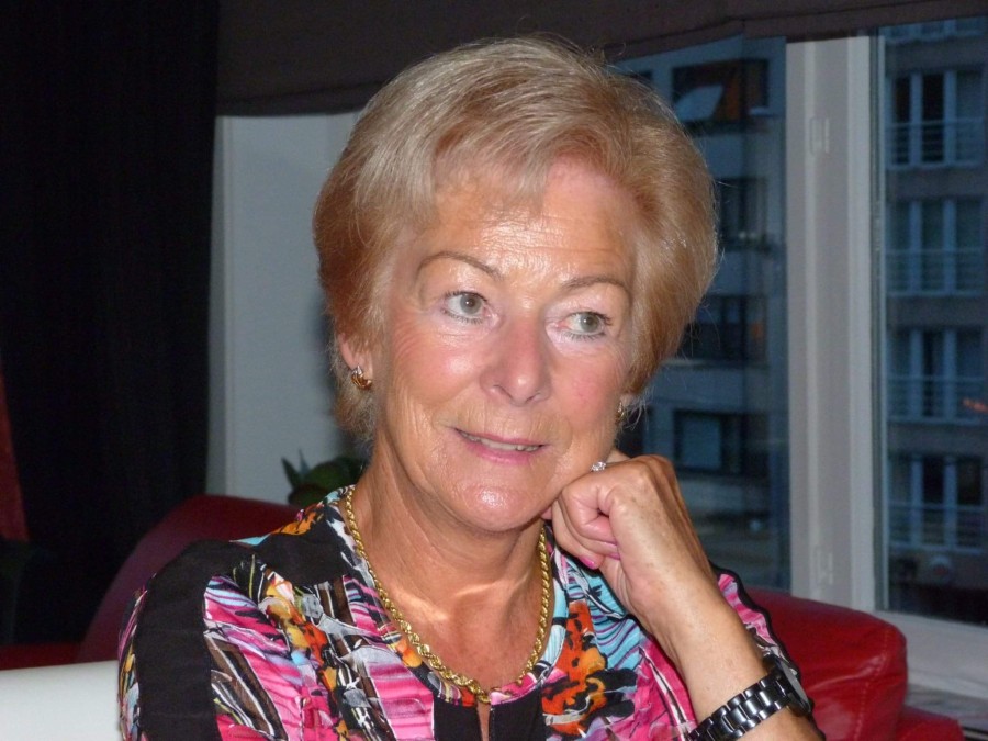 Nadine Verhellen Nadine Verhellen